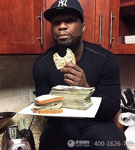 美國著名歌手傳播不雅視頻，被罰4300萬直接破產！